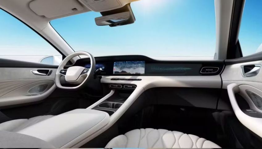 Roewe D7 tem interior moderno • Divulgação