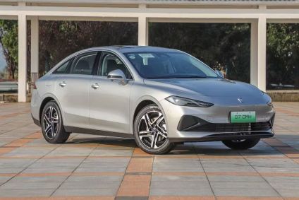 O sedã Roewe D7 DMH teve um consumo médio acima dos 40 km/l