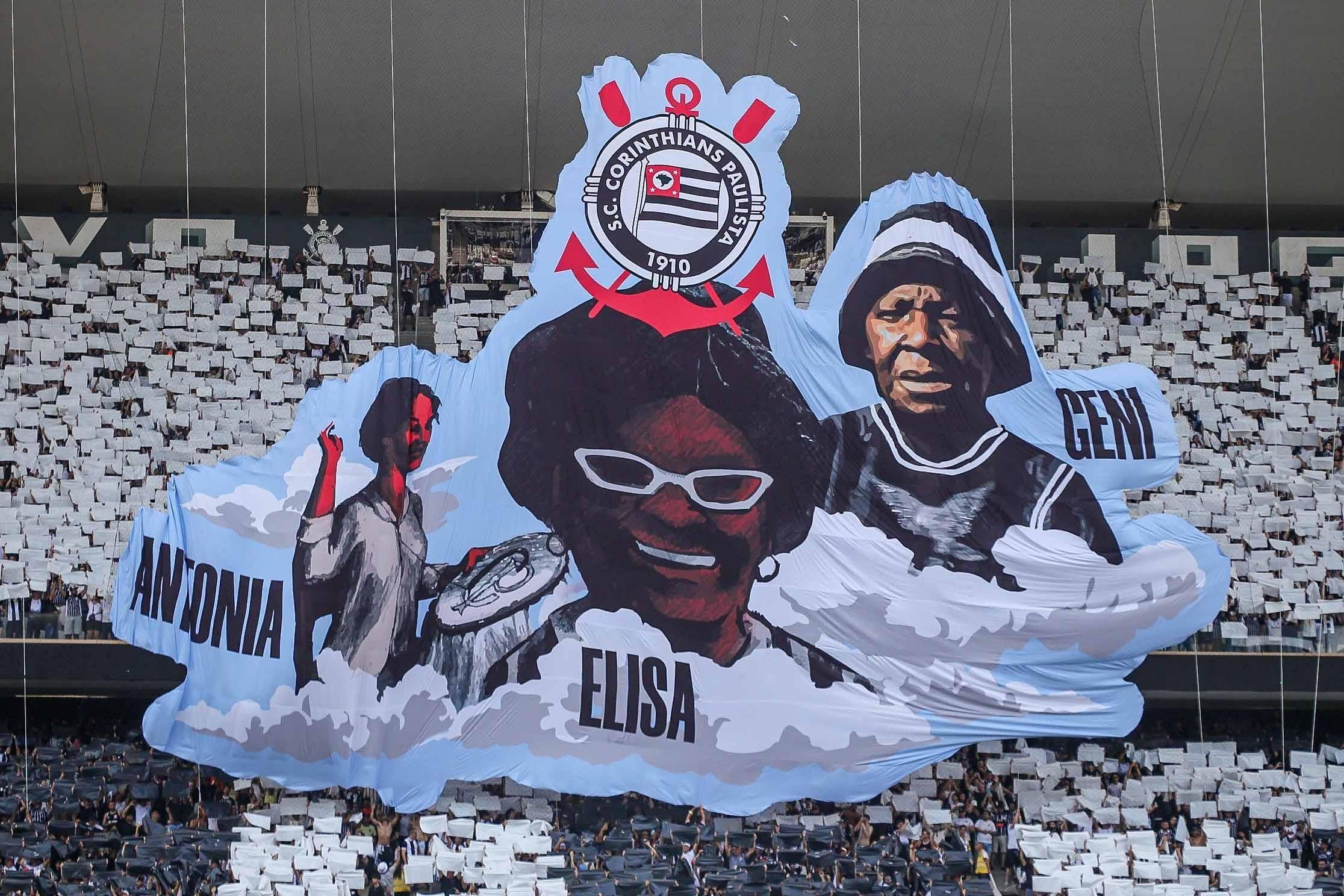 Torcida do Corinthians fez linda homenagem no duelo contra o Cruzeiro • Reprodução/Brasileirão
