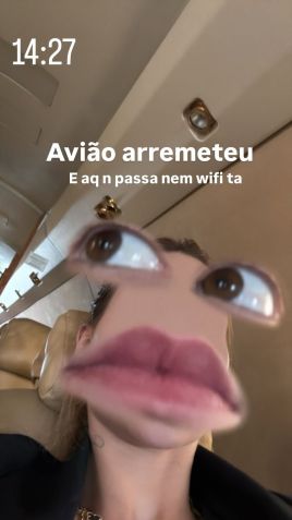 Virginia Fonseca usou expressão para revelar medo durante aterrissagem de avião • Instagram/Virginia Fonseca