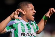 Vitor Roque volta marcar pelo Real Betis em jogo do Campeonato Espanhol