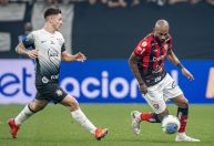 Vitória e Corinthians duelam para fugir do Z4 e ainda sonhar com Libertadores