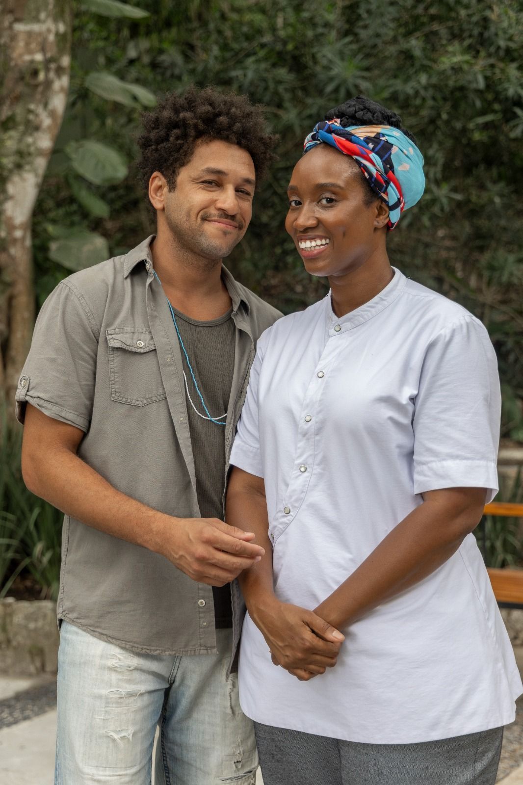 Bruno Quixotte (Wagner) e Ivy Souza (Dhu) em "Mania de Você" • Globo / Beatriz Damy