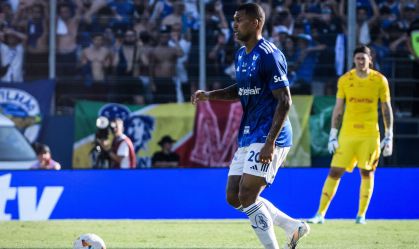 Racing x Cruzeiro: vaiado, Walace é substituído por Diniz no primeiro tempo