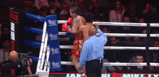 Whindersson Nunes na luta contra o indiano Neeraj Goyat