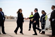 Antony Blinken chega à Jordânia para reuniões urgentes sobre a Síria