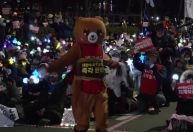 Coreia do Sul: Manifestantes protestam antes de votação do impeachment