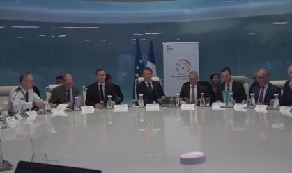 Macron vai visitar ilha francesa atingida por ciclone nos próximos dias