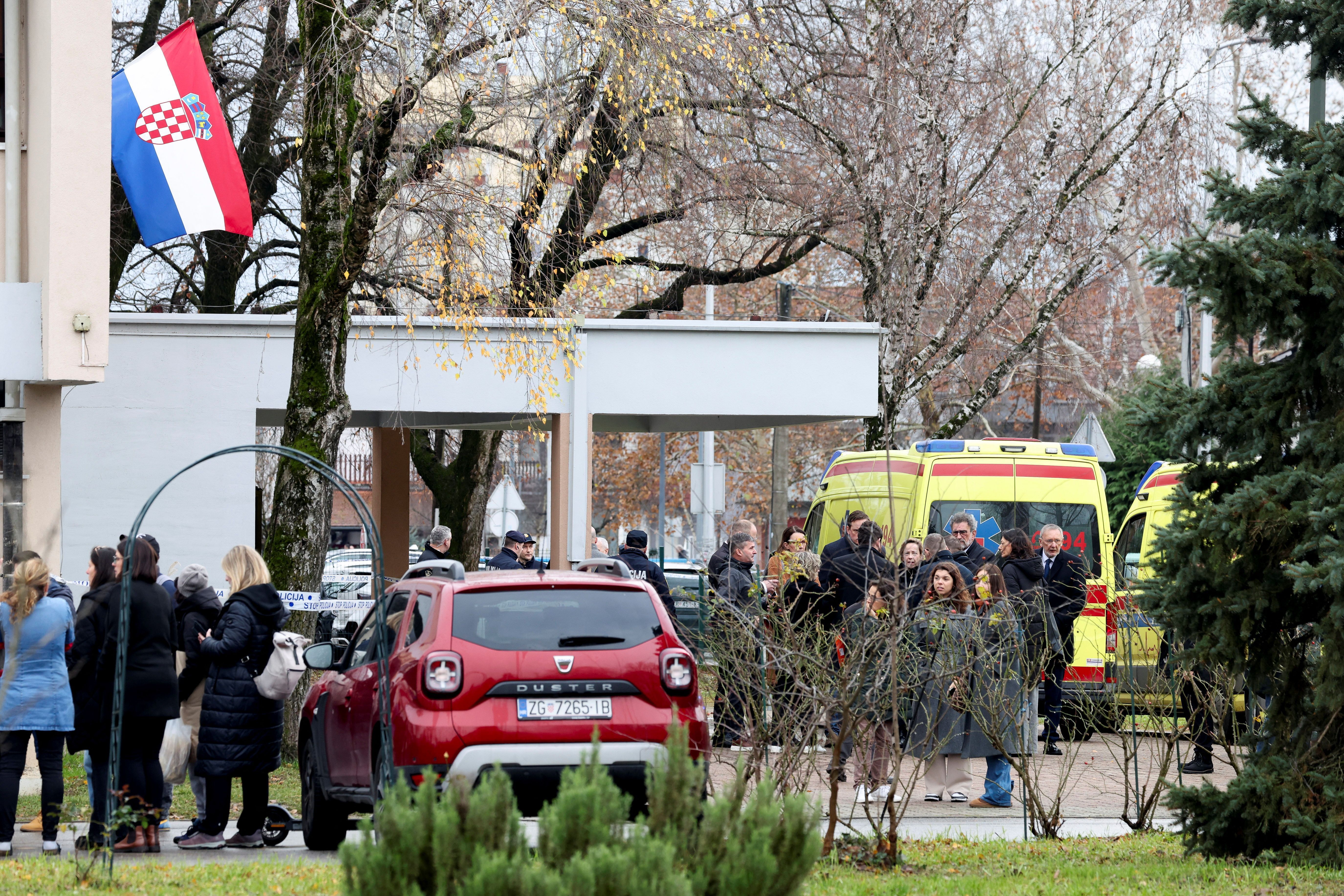 Escola de Zagreb onde houve ataque com faca