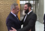 Ministro das Relações Exteriores da Turquia se reúne com novo líder da Síria