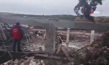 Explosão em fábrica de explosivos deixa 11 mortos na Turquia