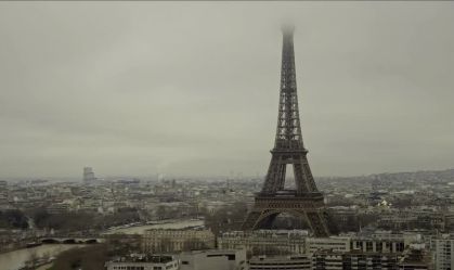 Torre Eiffel reabre após alarme de incêndio ser disparado por curto-circuito