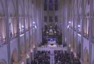 Notre-Dame celebra missa de Natal semanas após reabertura em Paris