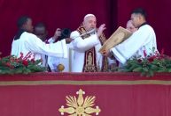 No dia de Natal, Papa Francisco pede negociação para fim da guerra na Ucrânia
