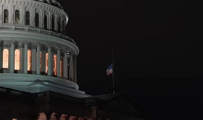 Capitólio baixa bandeira a meio-mastro após morte de Jimmy Carter