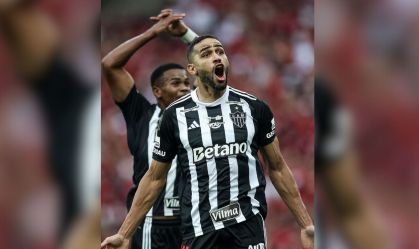 Caminhão que fazia mudança para o atacante Alan Kardec é roubado no RJ