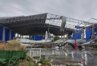 Temporal derruba pavilhão e deixa 50 feridos em cidade do RS; veja imagens