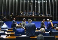 Senado aprova projeto de renegociação da dívida dos estados