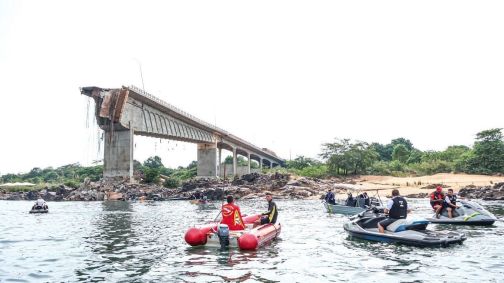 Ponte desabou na divisa entre Tocantins e Maranhão