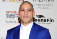 Alex Poatan é eleito melhor lutador de 2024 no MMA Awards