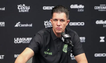 Rebaixado para a Série B, Athletico-PR anuncia novo treinador