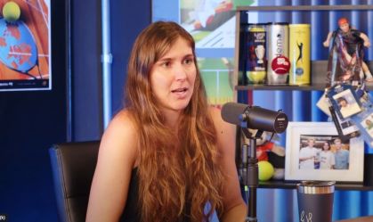 Bia Haddad detona diferença de tratamento em caso de doping de Iga Swiatek