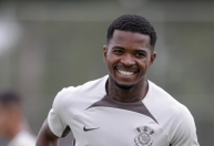 Corinthians acerta compra definitiva do zagueiro Cacá