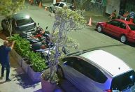 Vídeo: PM de folga atira e mata homem que portava simulacro de arma em SP