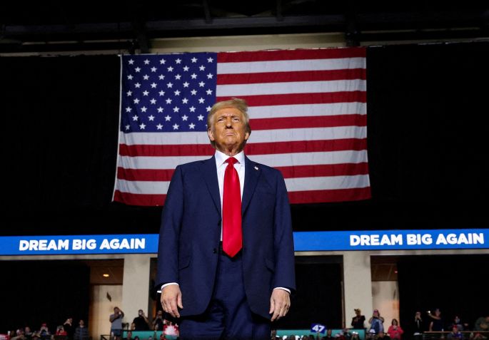 Presidente eleito dos EUA, Donald Trump, toma posse em janeiro; republicano havia afirmado que barraria proposta • REUTERS