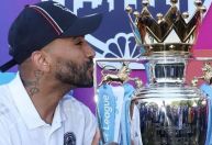 Campeão da Premier League vira boxeador e aposta medalha de título histórico
