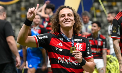 Flamengo anuncia a saída de David Luiz e zagueiro fica livre no mercado