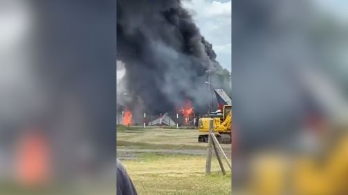 Vídeo mostra avião que saiu da pista e pegou fogo aeroporto de San Fernando, na província de Buenos Aires, Argentina