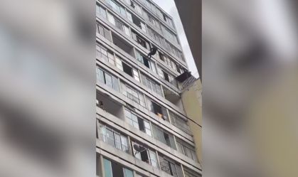Bebê feito refém pelo próprio pai é resgatado no Centro de SP