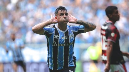 Cristaldo abriu o placar para o Grêmio contra o São Paulo pelo Brasileirão