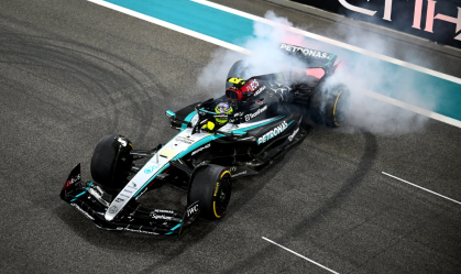 Hamilton chora em despedida da Mercedes; veja os números do piloto na escuderia