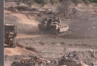 Israel ataca quartéis militares e depósitos de armas na Síria