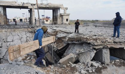 Ataques israelenses atingem bases militares na Síria