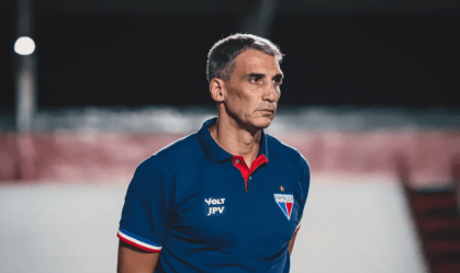 Vojvoda fala sobre futuro como treinador do Fortaleza