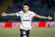 Corinthians quer testar Léo Mana no Paulistão antes de avançar por novo lateral