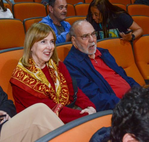 Lima Duarte ao lado da filha Mônica Maluf em São Paulo • Araujo/Agnews