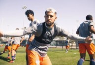 Meia argentino se diz "seduzido" por interesse do Corinthians