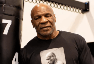 Após derrota, casa de apostas processa Mike Tyson em R$ 10 milhões