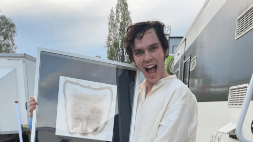 Nicholas Hoult no Instagram