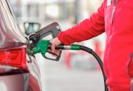 ANP proíbe posto de combustível com "preço de fachada"; entenda