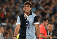 Sondado pelo Santos, técnico renova com Racing, da Argentina