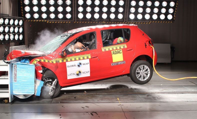 Latin NCAP dá quatro estrelas para o Kardian e zero para o Sandero/Logan/Stepway • Divulgação Latin NCAP