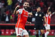 Negociação entre Santos e Inter por Thiago Maia é suspensa; entenda