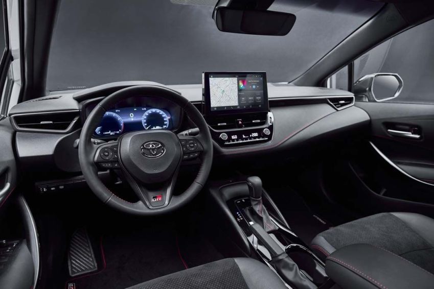 Toyota Corolla 2025: versão GR-Sport recebe novo visual • Toyota/Divulgação