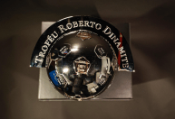 Brasileirão: CBF apresenta troféu inédito dado ao artilheiro da competição