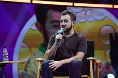 O ator Vincent Martella conversou com o público da CCXP24 sobre seu papel em &quot;Todo Mundo Odeia o Cris&quot;